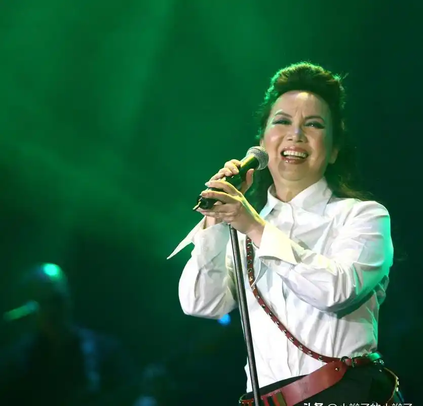 华语早期第一女高音大嗓歌手 苏芮是华语音乐史上的巅峰女歌手,她的