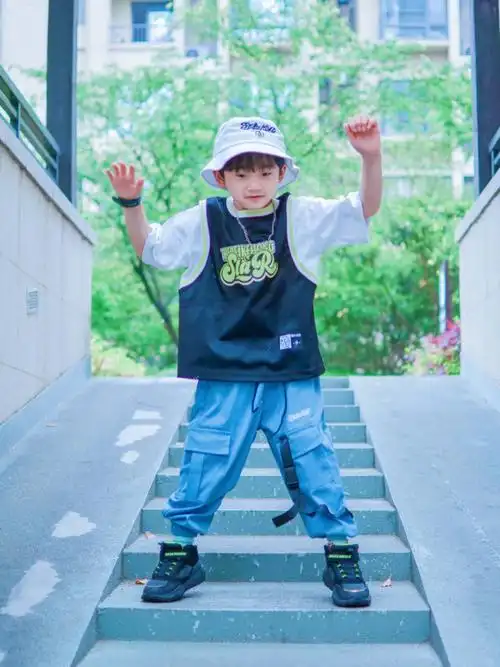 街舞少年练习了一下许久没练的动作day22