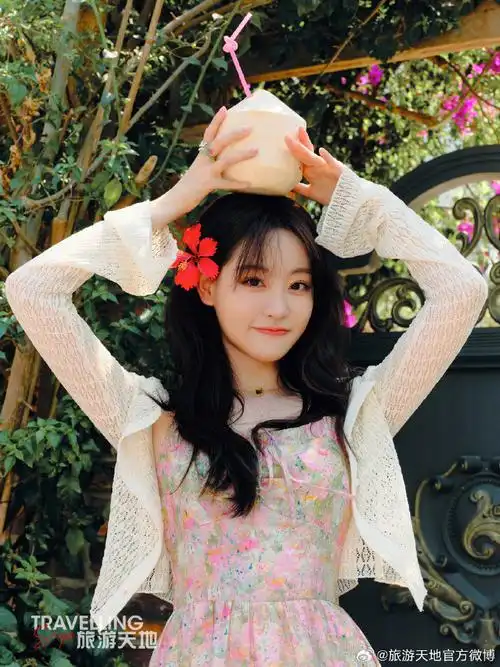 旅游天地##祝绪丹旅游天地三月刊封面##祝绪丹西双版纳春日明媚大