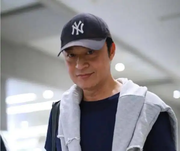 马景涛现身农村捞金无戏可拍只能接商演身材发福严重