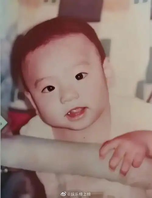 ninepercent九个小朋友的童年照vs长大后|童年|小朋友|黄明昊_新浪