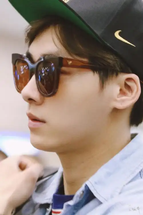 峰启新一岁,事事常安乐##祝李易峰0504生日快乐