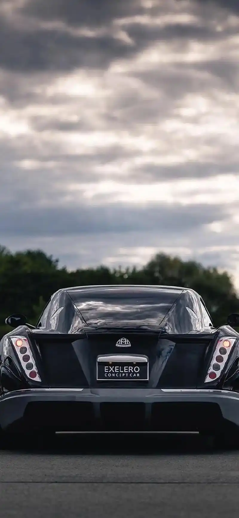 迈巴赫的豪迈我已经在梦里实现了#超跑 #汽车壁纸 #壁纸分享 - 抖音