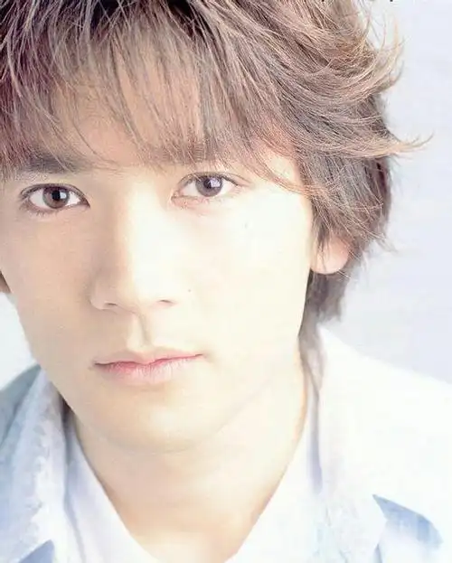 最帅迪迦"奥特曼"大古44岁如今娶了个美少女