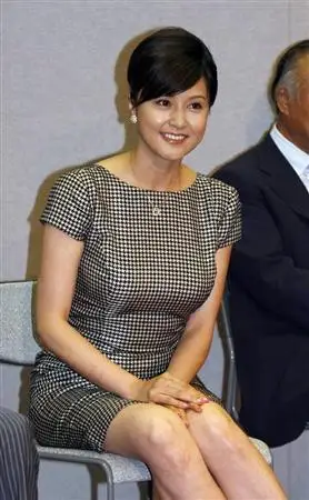 她曾让郭富城如痴如醉专门买私人飞机去见她如今过成这样