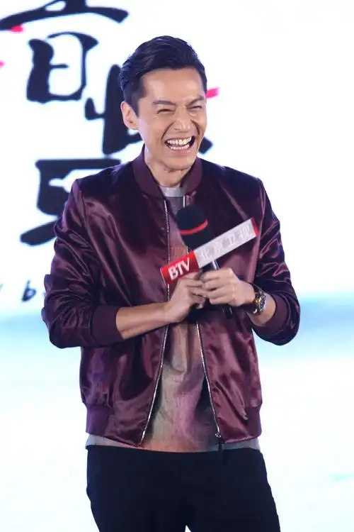 组图:《琅琊榜》胡歌表情百变秀颜艺天赋_高清图集_新浪网