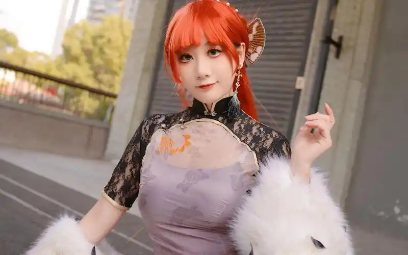 碧蓝航线旗袍姐姐的身材太绝了!遮都遮不住!