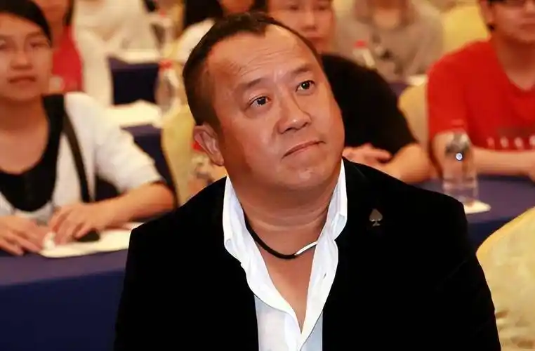 缅北明家覆灭,为白家庆生的明星慌了,老戏骨羞愧道歉,曾志伟侯耀华