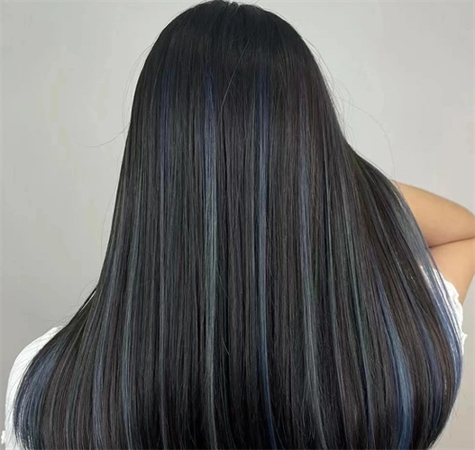 最美女生直发图片 挑染搭配更洋气_直发发型 - 美发站