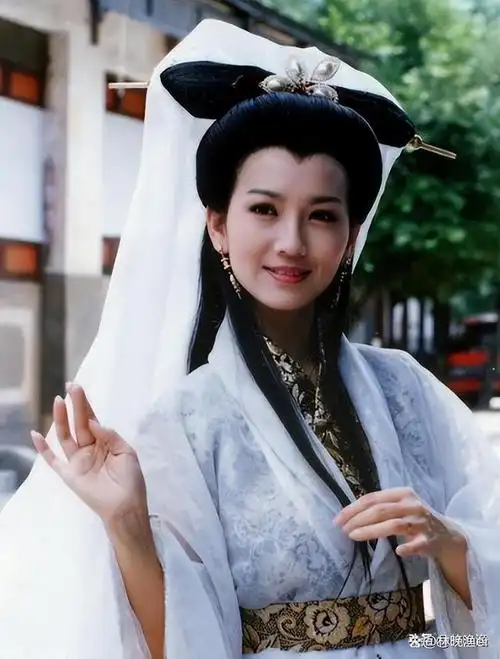 每个女人都想永远保持青春貌美,对于娱乐圈靠脸吃饭