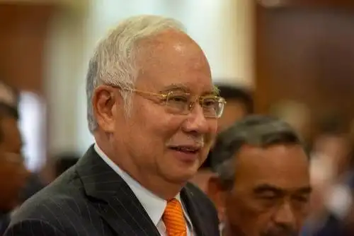 马来西亚前总理被罚款3000马币!