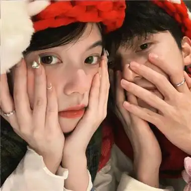 高级感满满的幸福情头合集 一左一右秀恩爱情侣头像_情侣头像_美头网