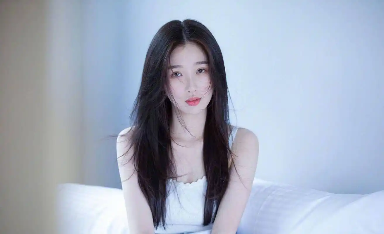 虞书欣的真名叫什么?