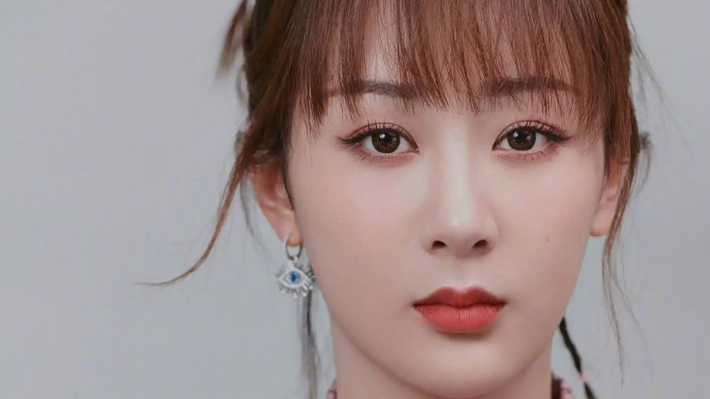 高清无水印,美女明星杨紫桌面壁纸下载(13张)