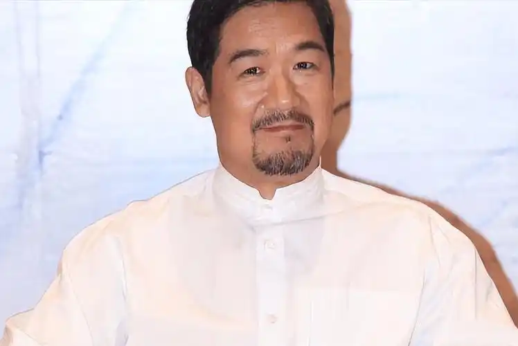 这一次,68岁的"老艺术家"张国立,不会再被世界宽容了_邓婕_罗秀春