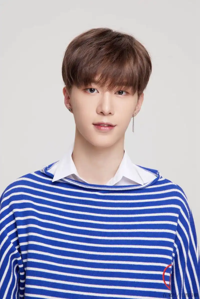 95后最有潜力的六位小鲜肉,蔡徐坤只能排第二,人气最高的是他