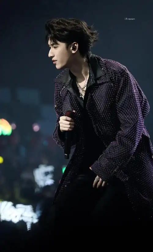 严浩翔叁重楼暨出道四周年演唱会##严浩翔 舞台风暴##严老师我需要手