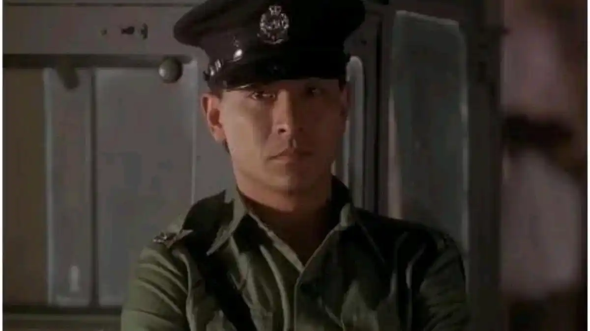 你们眼中穿军装警服的刘德华是啥样的?