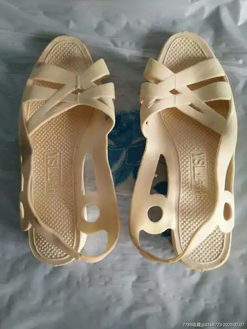 八九十年代怀旧收藏库存全新塑料女款凉鞋