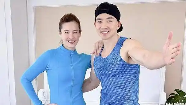 原创刘畊宏老婆的一句关你p事把摇摇欲坠的自己进一步推向谷底