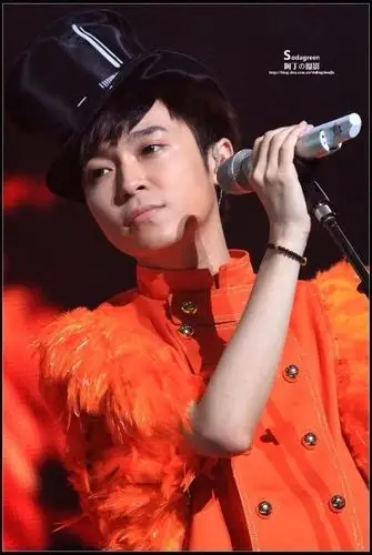 【蝴蝶蜕变】亲们都来发发手机里最喜欢的一张青峰的照片吧～_吴青峰