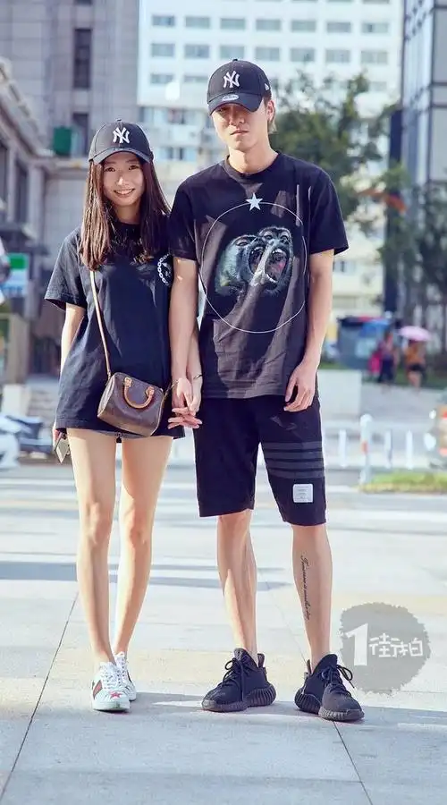 戴上同款鸭舌帽,情侣之间的小默契 潇潇 年龄:22 身高:170cm 体重