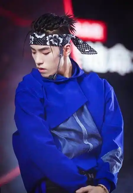 王子异疑似"整容",网友称撞脸凡凡,当年的阳光少年变油腻了_五官_男性