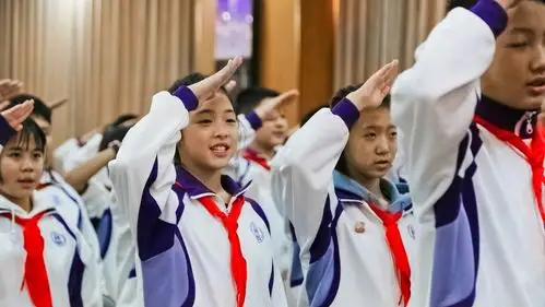 传承红色基因弘扬英雄精神音乐诗剧血沃中华走进清华附中朝阳学校