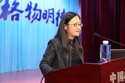 经管学院党委书记张玲玲为2020级新生讲授开学第一课