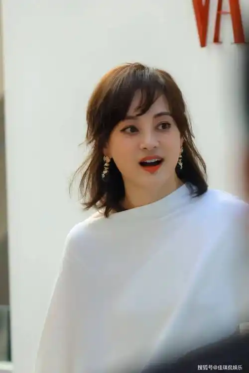 孙俪留长发了!生图好美,终于回到"甄嬛"时期_造型_作品_表演