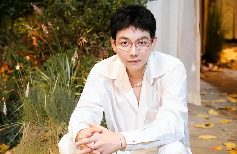 谁说两广没帅哥来自两广的6位男明星个个英俊潇洒颜值出众