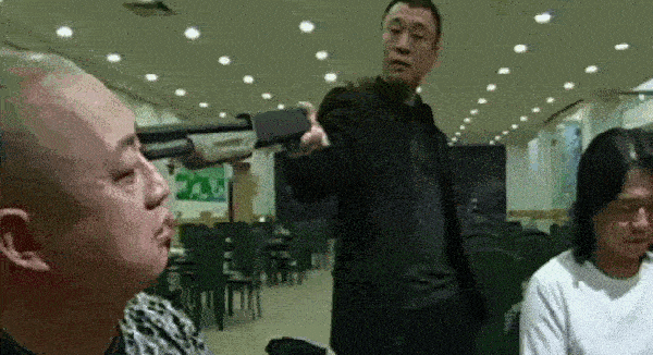 不过如果说非常帅的拿枪的人,那即是孙红雷了,这瓜保熟吗?