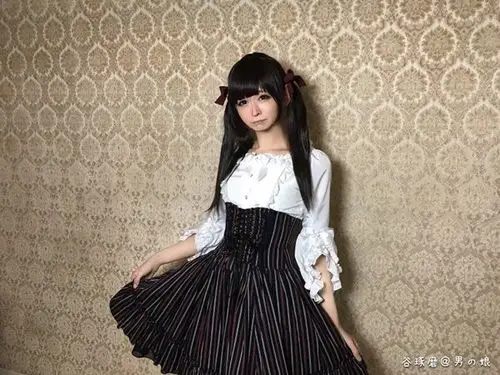 日本"史上最可爱伪娘"晒照:颜值气哭女生