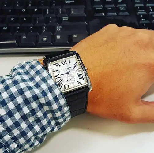 刘德华代言卡地亚 演绎全新tank mc系列腕表