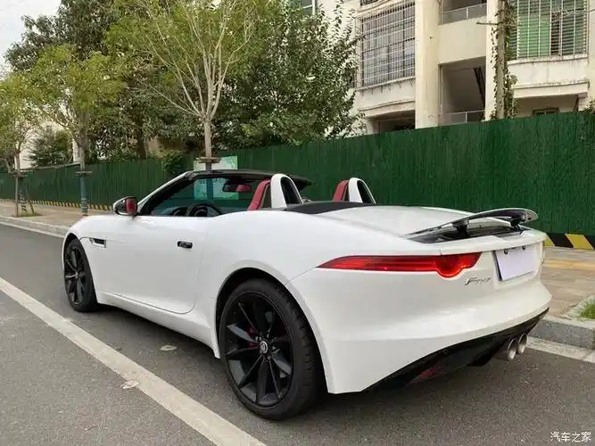 2015年捷豹敞篷跑车f-type 3.0t高功率s版 六万