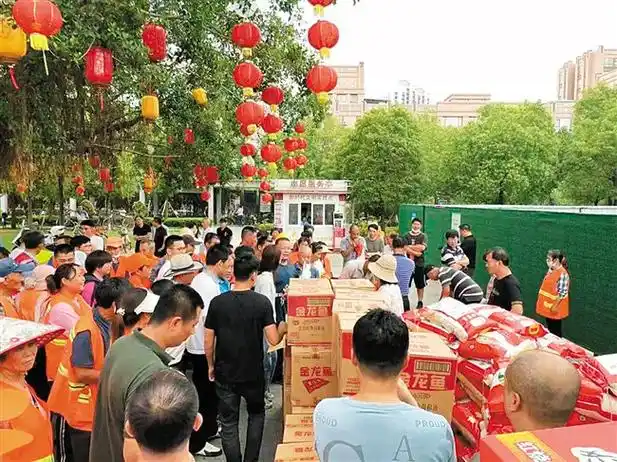 澄海区志愿者开展系列暖心服务传递文明力量 聚力"百千万" 奋进新征程