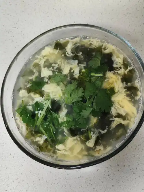 米酒蛋花汤的功效与作用_紫菜鸡蛋汤营养成分_紫菜和海带的营养区别