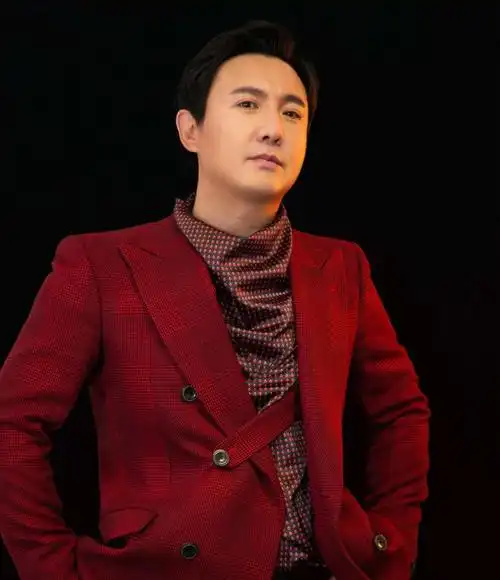 如果要选出沈腾最优秀的五部作品,排名应该是这样: 1.飞驰人生2 2