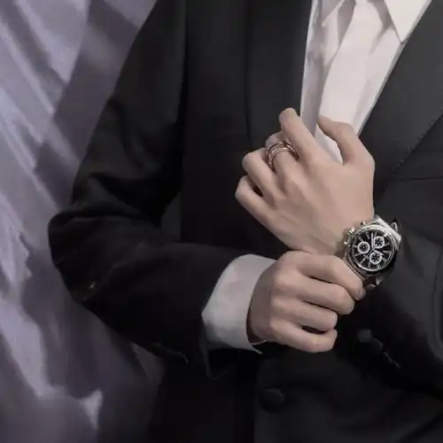 210127手控党的福利又来了请查收王俊凯的帅手指