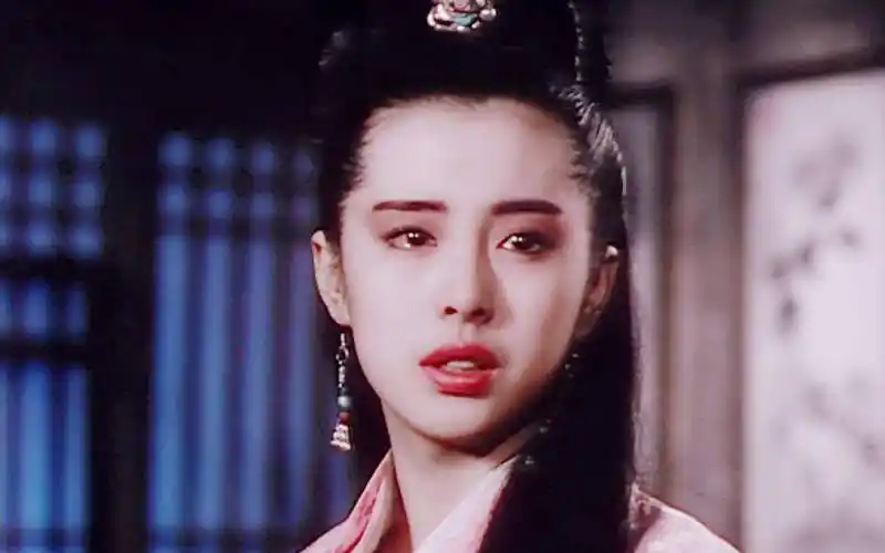 王祖贤年轻时82分,李嘉欣95分,看到图5:年轻时200分都不够_蔡少芬_女