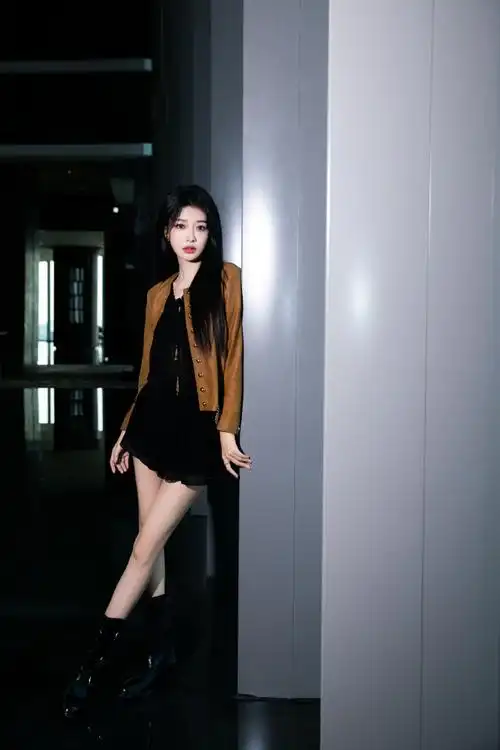 孙怡超话秋天吹来了一股名叫:美拉德的风94#再见爱人3