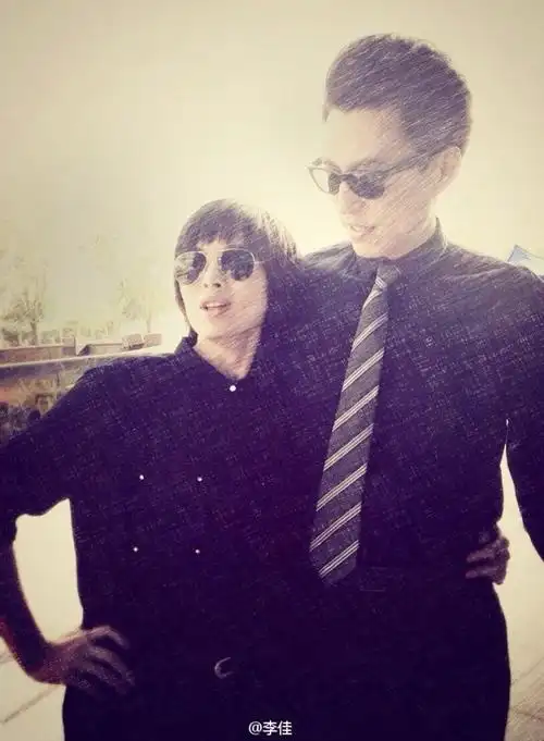 李佳离婚前有小孩吗 靳东老婆李佳为什么和前夫离婚