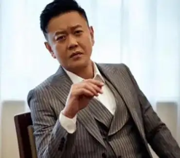 听名字以为是柔弱少女实则个个都是大汉这9位男星反差真大