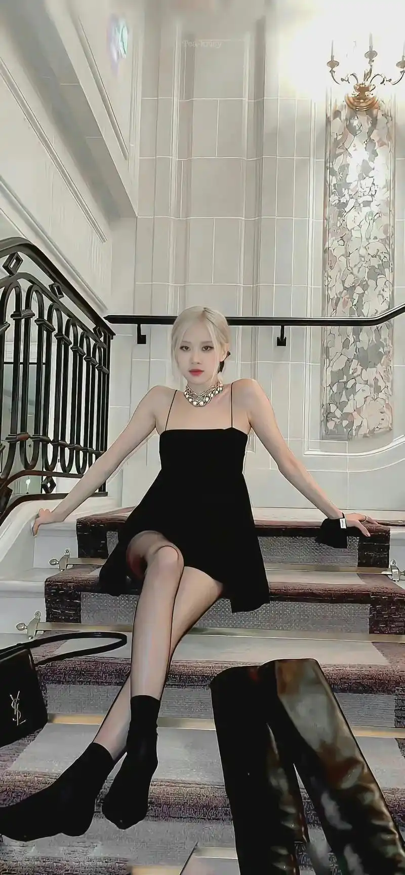 blackpink #rose朴彩英 是肉子#壁纸潮图 # - 抖音