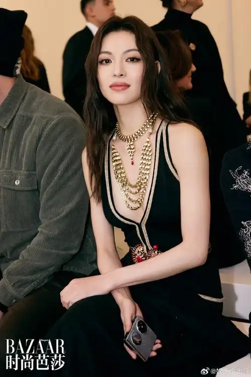 钟楚曦的看秀搭子