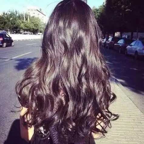 有这一类烫发女生背影头像么