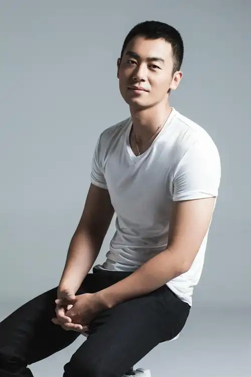 朱亚文[中国大陆男演员]