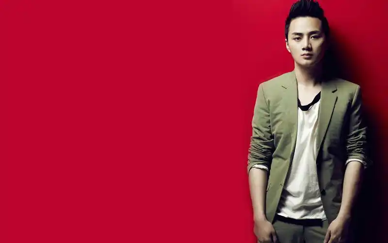 余少群,大陆男星,明星,演员,帅气余少群壁纸图片