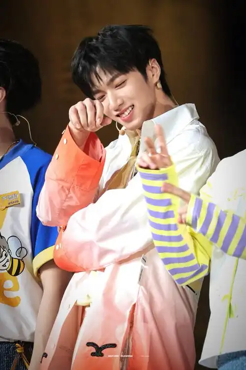 刘耀文康师傅冰红茶品牌代言人