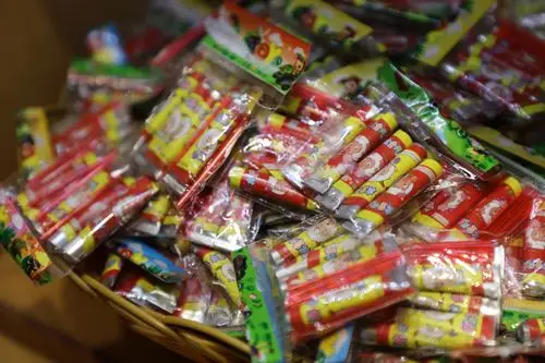 食客闲话|六一儿童节,这些小时候的零食你还认识几种?你曾经吃过哪种